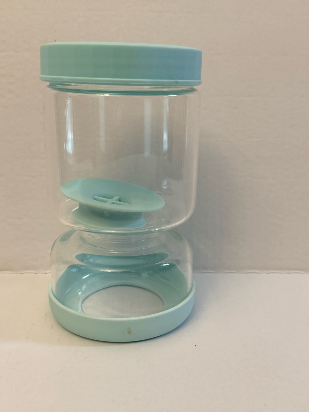 Pickle jar